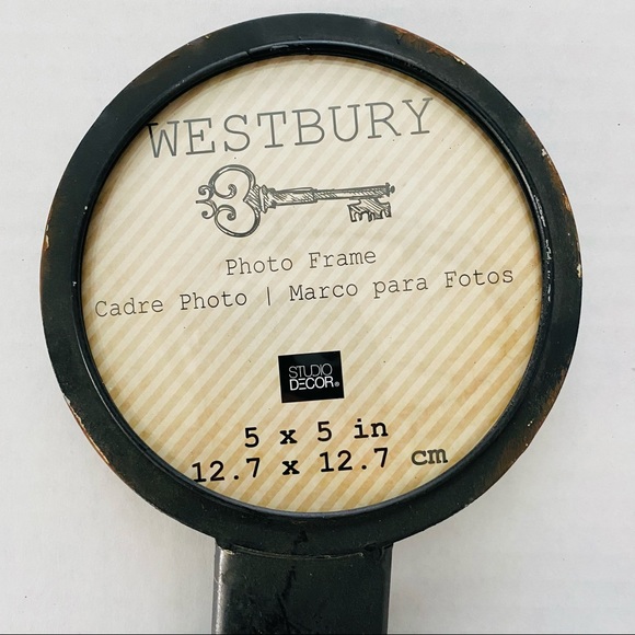 Westbury | Distressed 5”x5” Round Photo Frame NWT - Picture 4 of 5